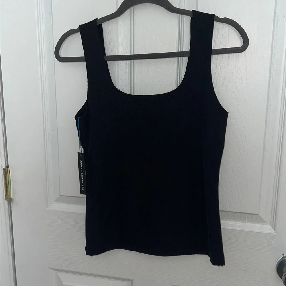 Tahari Classic Black Tank Top - NWT - Picture 5 of 5